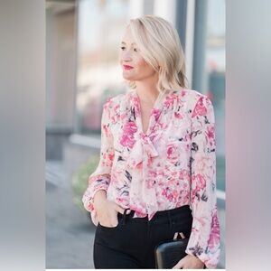 White House Black Market size 14 pink two piece floral blouse NEW